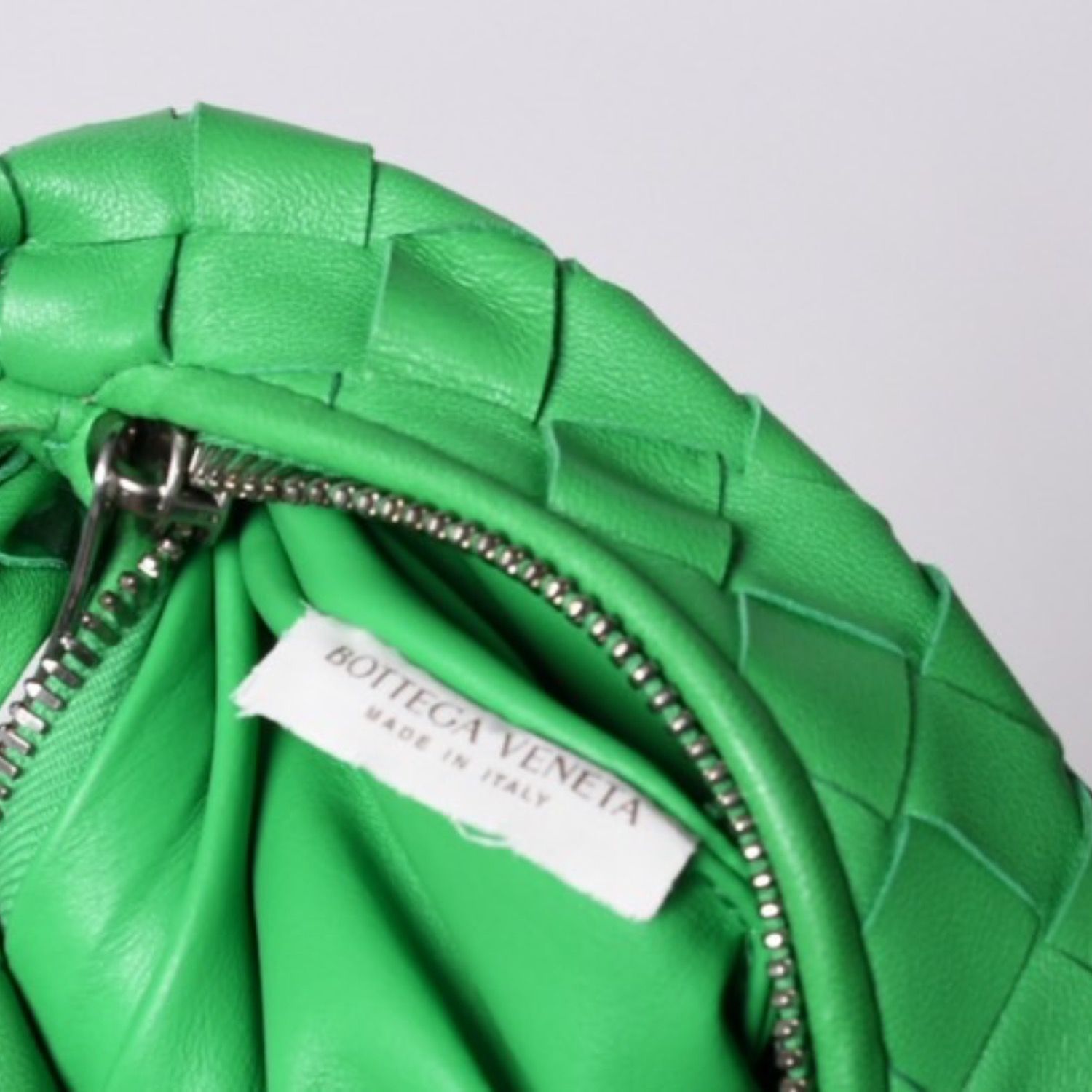 極美品 BOTTEGAVENETA ボッテガヴェネタ MINI JODIE ミニ ジョディ 