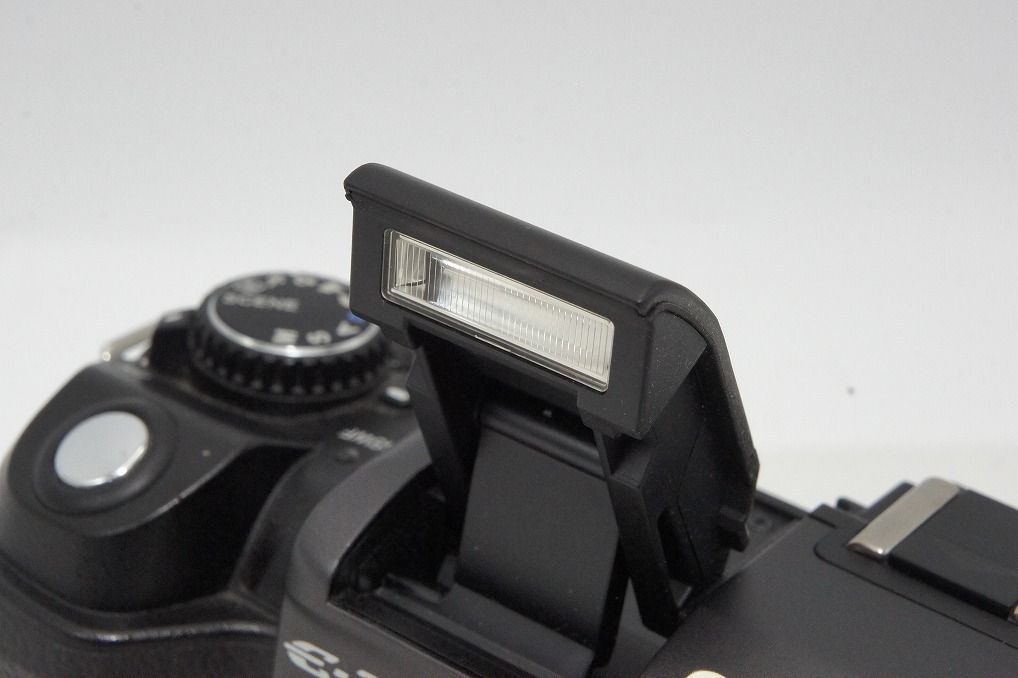 良品 OLYMPUS オリンパス E-300 + ZUIKO DIGITAL 14-45mm F3.5-5.6