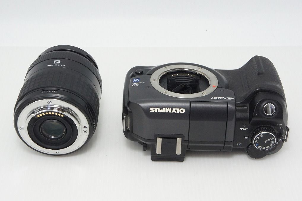 良品 OLYMPUS オリンパス E-300 + ZUIKO DIGITAL 14-45mm F3.5-5.6