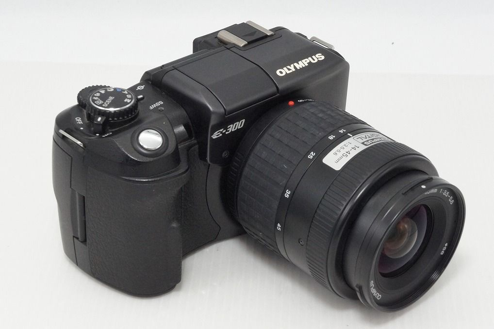 オリンパス E300 良品 OLYMPUS オリンパス E-300 + ZUIKO DIGITAL 14-45mm F3.5-5.6
