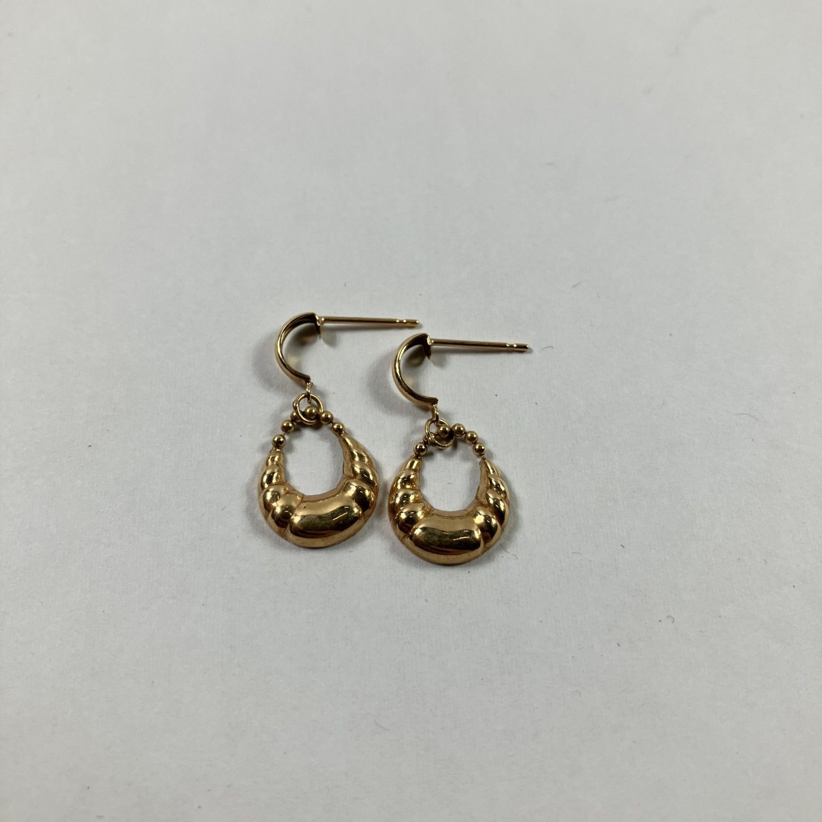 K18 ラウンドデザイン ピアス ☆ K18ポスト刻印 18金ポスト イエロー 