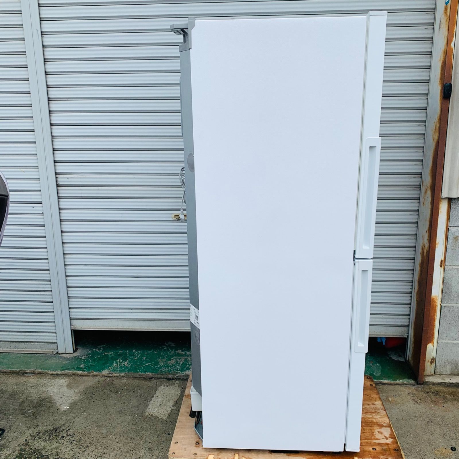 4r62. SHARP ノンフロン冷凍冷蔵庫 SJ-PD28H-W 2022年 280L - メルカリ