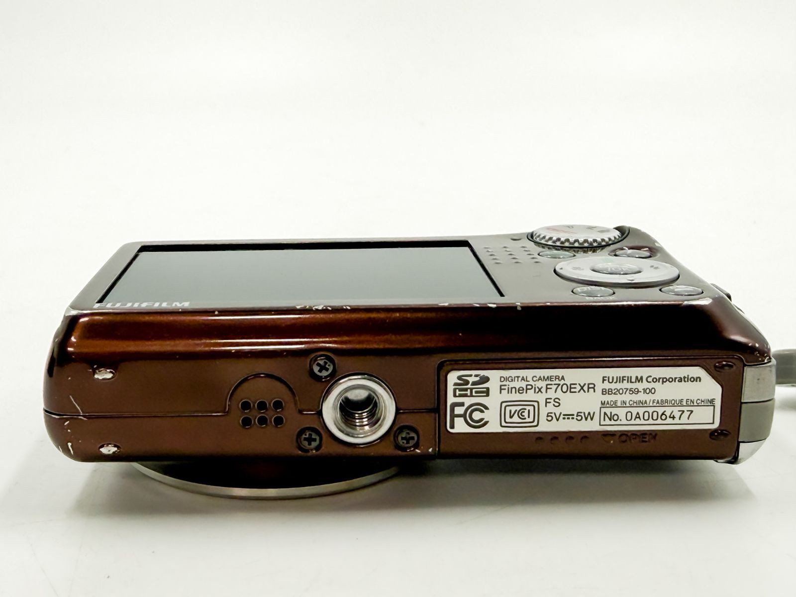 ◇◇ FUJIFILM FINEPIX F70 EXR ブラウン デジカメ ◇ 富士フイルム、デジカメ「FinePix F70EXR」に新色 - 価格.com