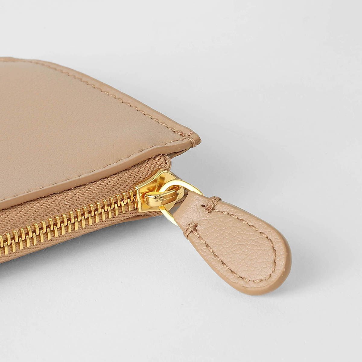 新品 バレンシアガ BALENCIAGA カードケース キャッシュ ベージュ 