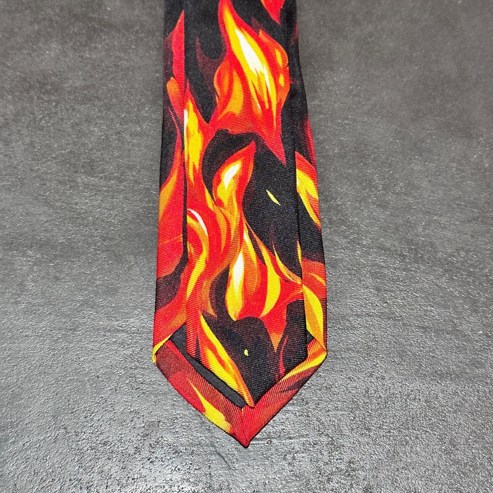 参考上代16500円 未使用 el conductorH PRINT SILK TIE 'FLAME プリント シルク ネクタイ フレイム柄 コンダクター PD23AAC07 ブラック 2 （4575M） 参考上代16500円 未使用 el conductorH PRINT SILK TIE 'FLAME
