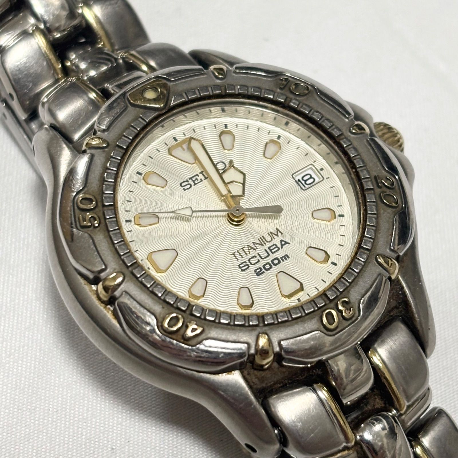 送料無料】SEIKO/セイコー/SCUBA/200m/TITANIUM/7N35-6120/チタニウム