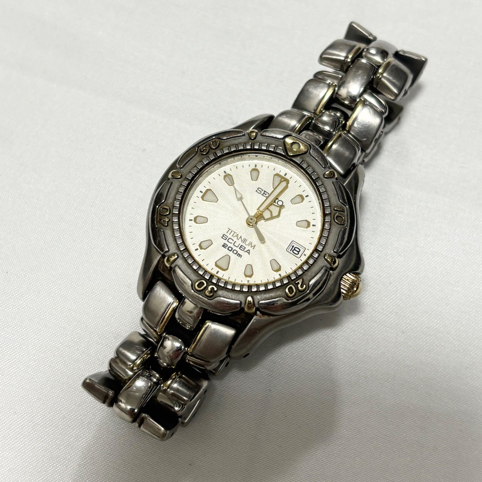 SEIKO セイコー SCUBA 200m TITANIUM クォーツ 腕時計