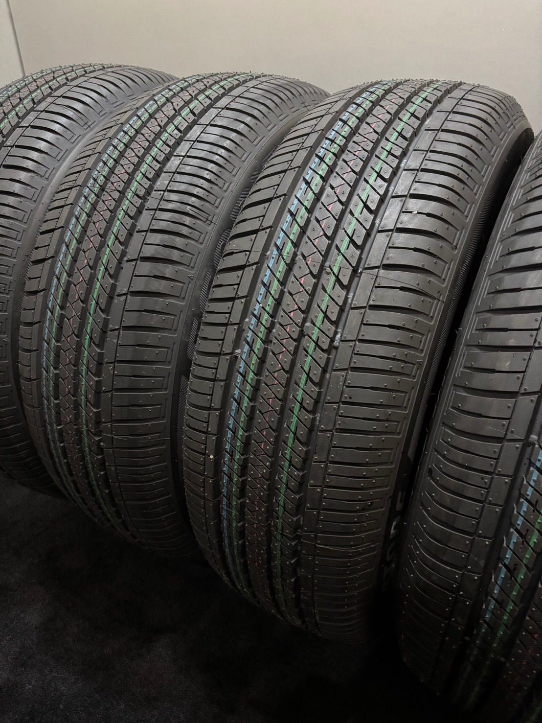 ブリヂストン エコピア H/L422プラス 235/55R18 2019年製 ★ ハリアー RAV4 NX SUV バリ山 中古 ☆新車外し品 235/55R18 BRIDGESTONE/ECOPIA H/L 422 PLUS 20年製 夏