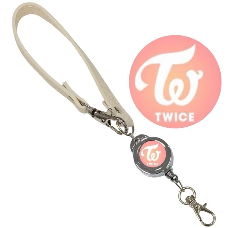 TWICE リール付き ストラップ キーホルダー キーリング 伸びる 伸縮 韓