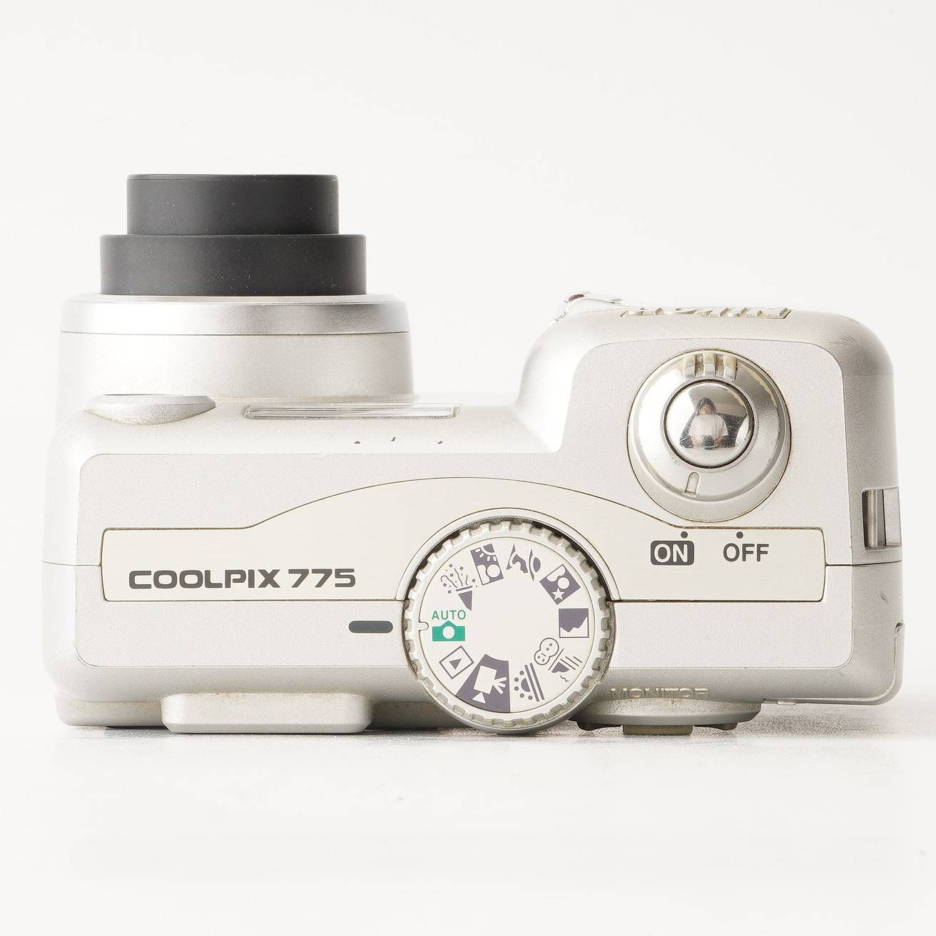 ニコン Nikon COOLPIX 775 シルバー コンパクトデジタルカメラ - SAZO