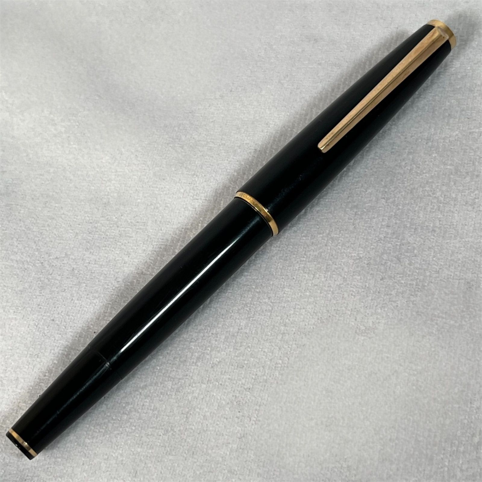 管2603-258】MONTBLANC モンブラン 万年筆 ブラック ゴールドカラー