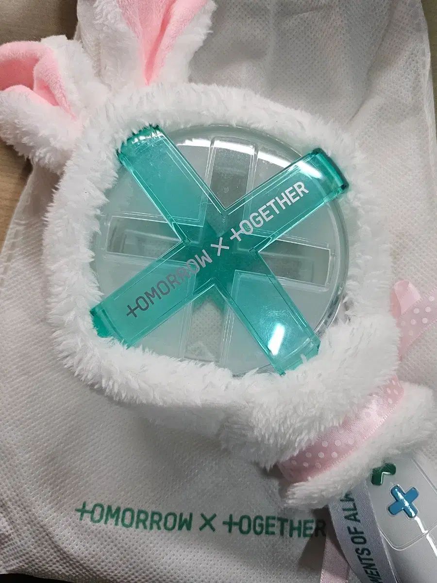 TOMORROW X TOGETHER（TXT） MOA棒 TXT ペンライト - メルカリ