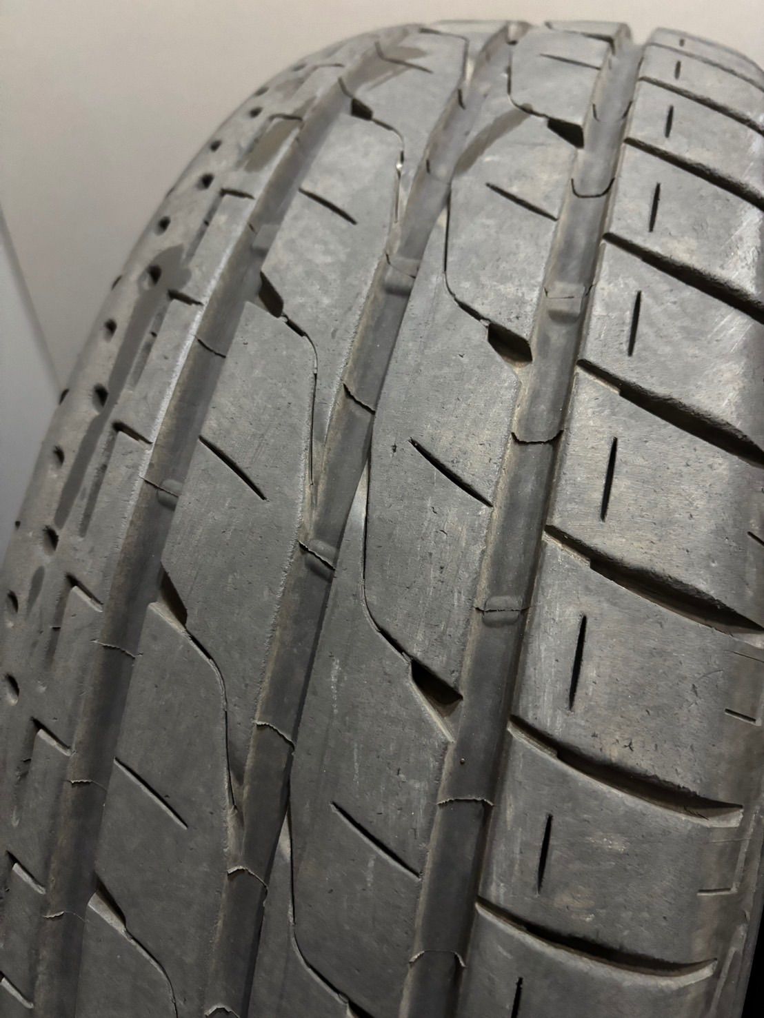 ☆205/60R16 BRIDGESTONE/LUFT RVⅡ 21年製 夏タイヤ サマータイヤ 4本