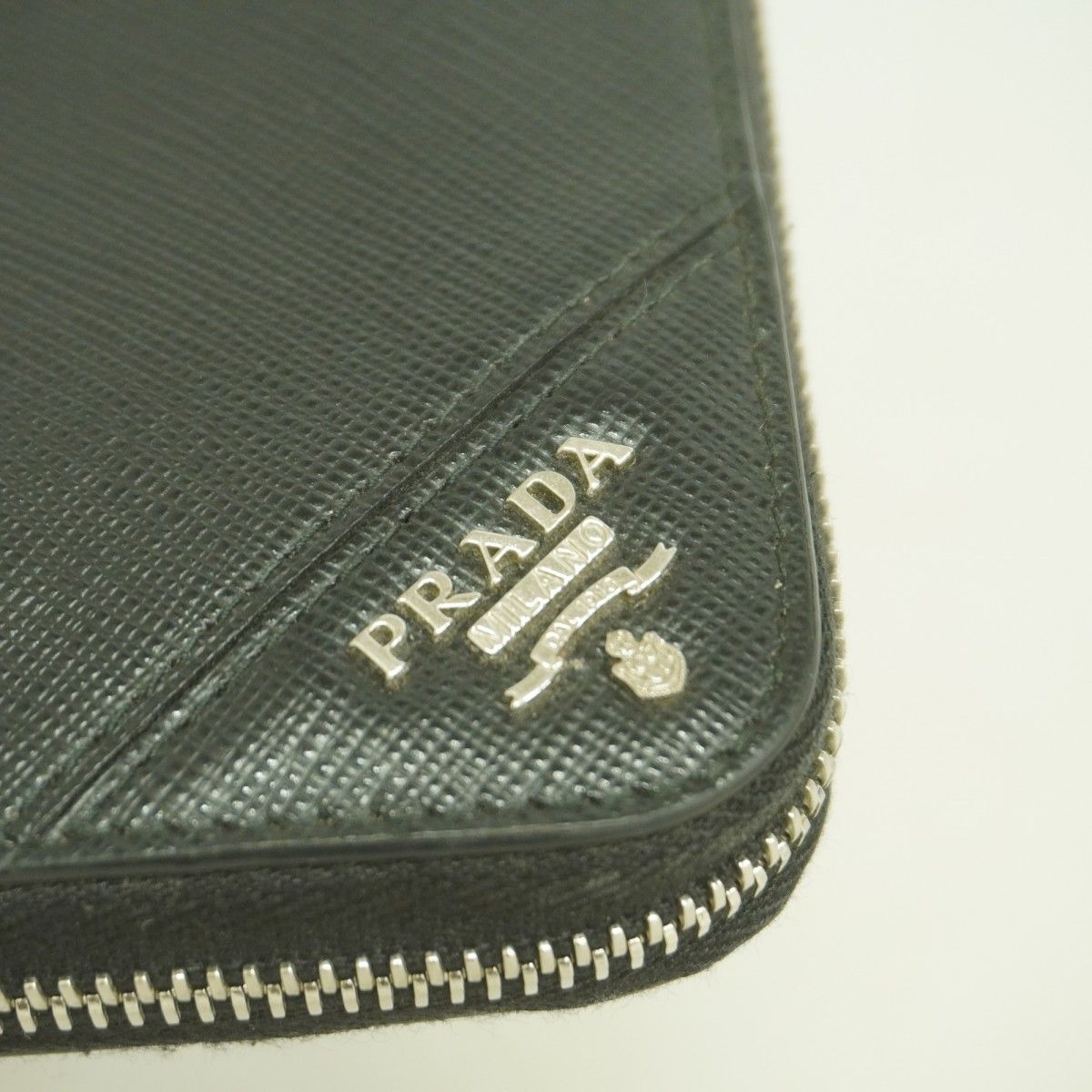 ★SALE【6cd4473-k】プラダ 長財布 サフィアーノ レザー ブラック シルバー金具【中古】レディース PRADA - 【6dd4618-k】プラダ 長財布 サフィアーノ レザー ブラック