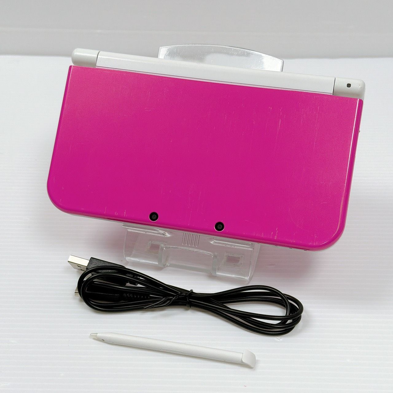 美品 New ニンテンドー 3DSLL ピンクホワイト 上画面IPS液晶 遊べる