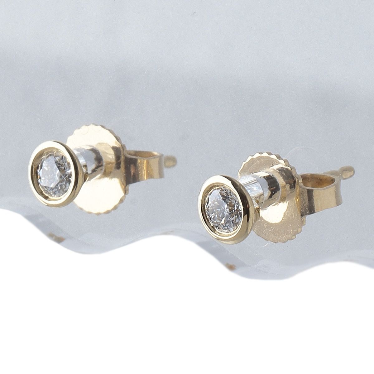 ティファニー ダイヤ ピアス バイザヤード 0.16ct 枠 4.2mm AU750YG 