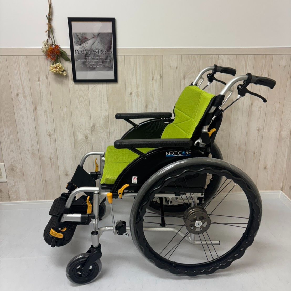車椅子　中古品　美品 消毒済 中古 車椅子】すぐ使える車椅子 美品 ネクストコア・マルチ