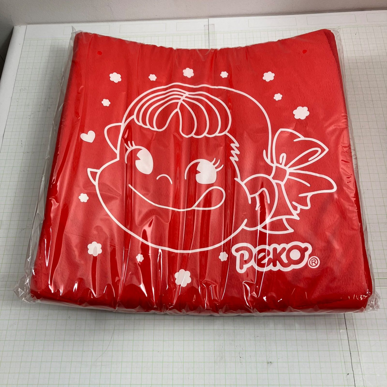 瀬戸店】ペコちゃん ジャンボバケツ缶 ミルキー 不二家【722-5618