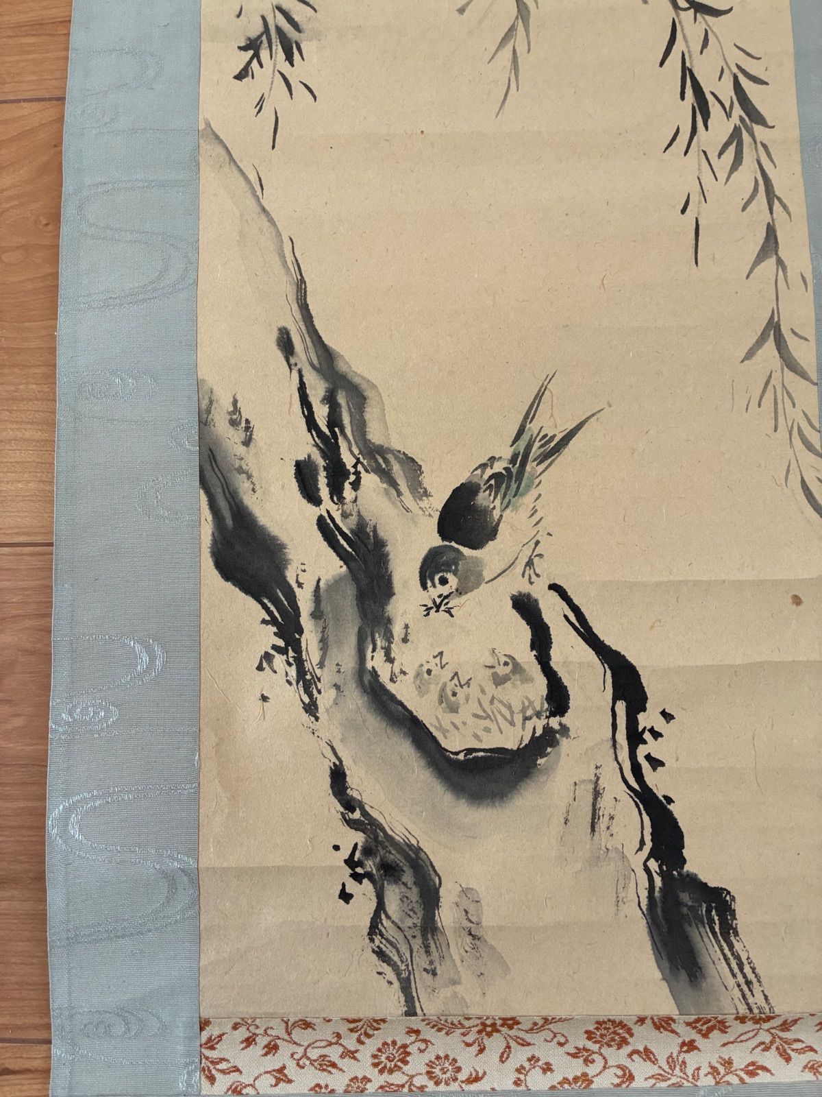 掛け軸　つばめ　燕　柳　法眼如川筆　骨董品　古美術　レトロ　美術品 古美術 掛軸 水墨画 柳に燕 柳燕図 茶道具 茶室 掛物 日本画