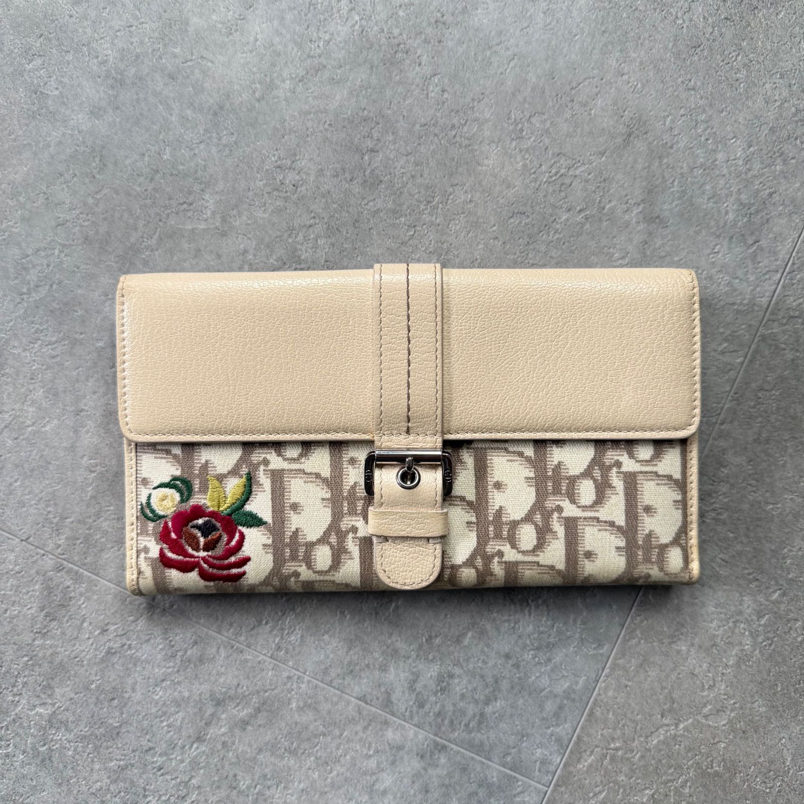 Christian Dior クリスチャンディオール 二つ折り長財布 トロッター 花 