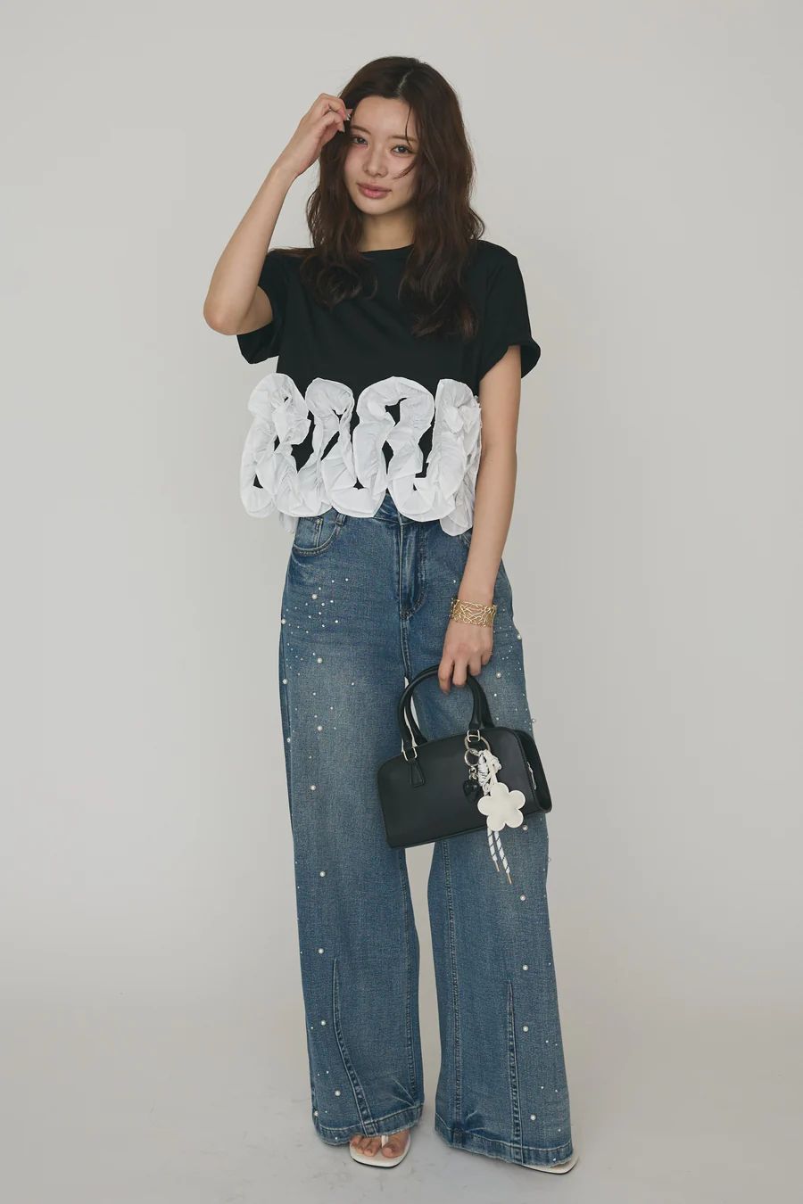 フリルウェーブヘムカットTシャツ 黒 frene フラーネ lumier - メルカリ