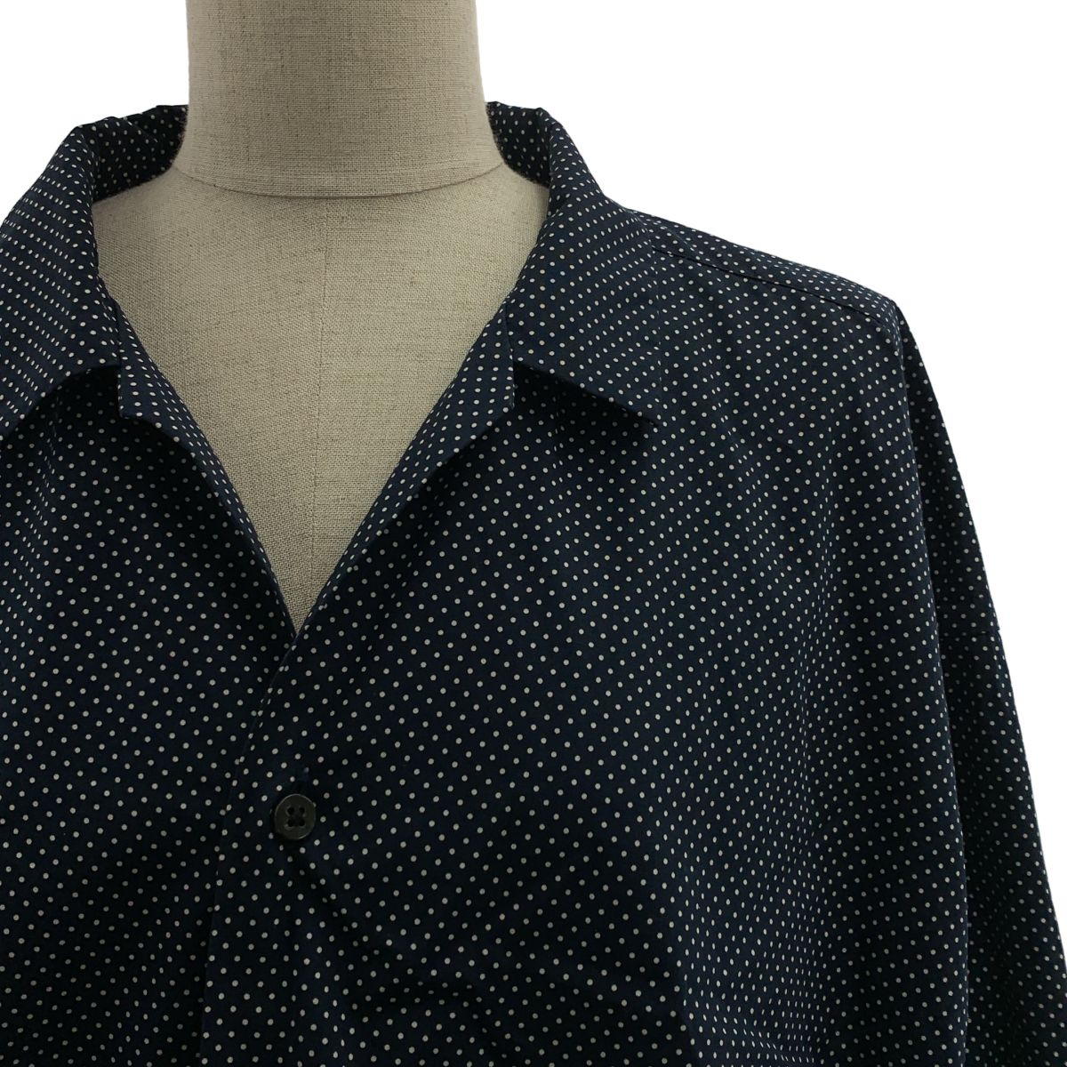 JUN MIKAMI / ジュンミカミ | dot open-necked shirt / ドット オーバーシルエット シャツ ブラウス | ネイビー/ホワイト | レディース JUN MIKAMI / ジュンミカミ | dot open-necked shirt / ドット
