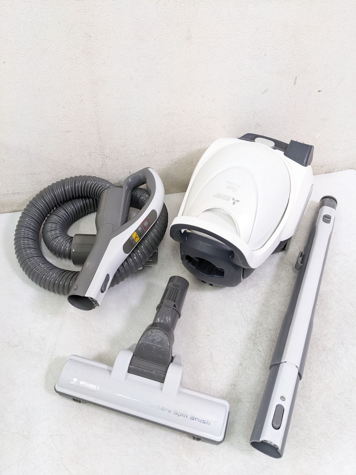 三菱　掃除機　Be-K TC-FXH5J-W MITSUBISHI 三菱電機 TC-FXH5J-W 2018年製 紙パック式掃除機 - メルカリ