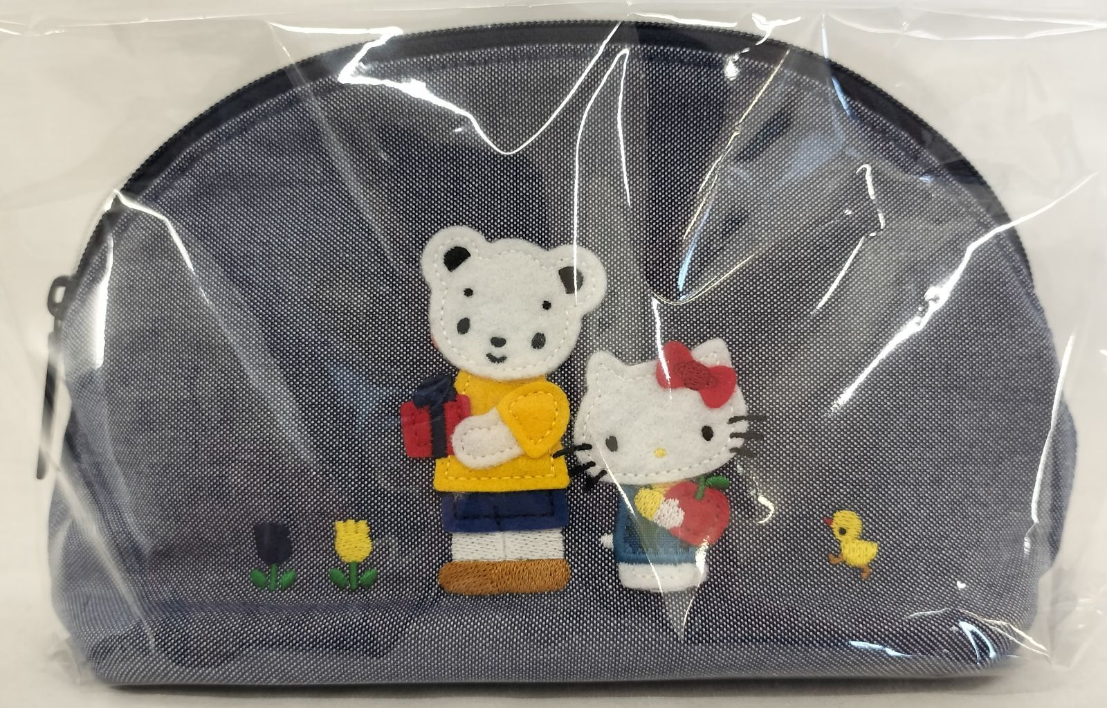 新品未開封】ファミリア × ハローキティ コラボ ポーチ familiar