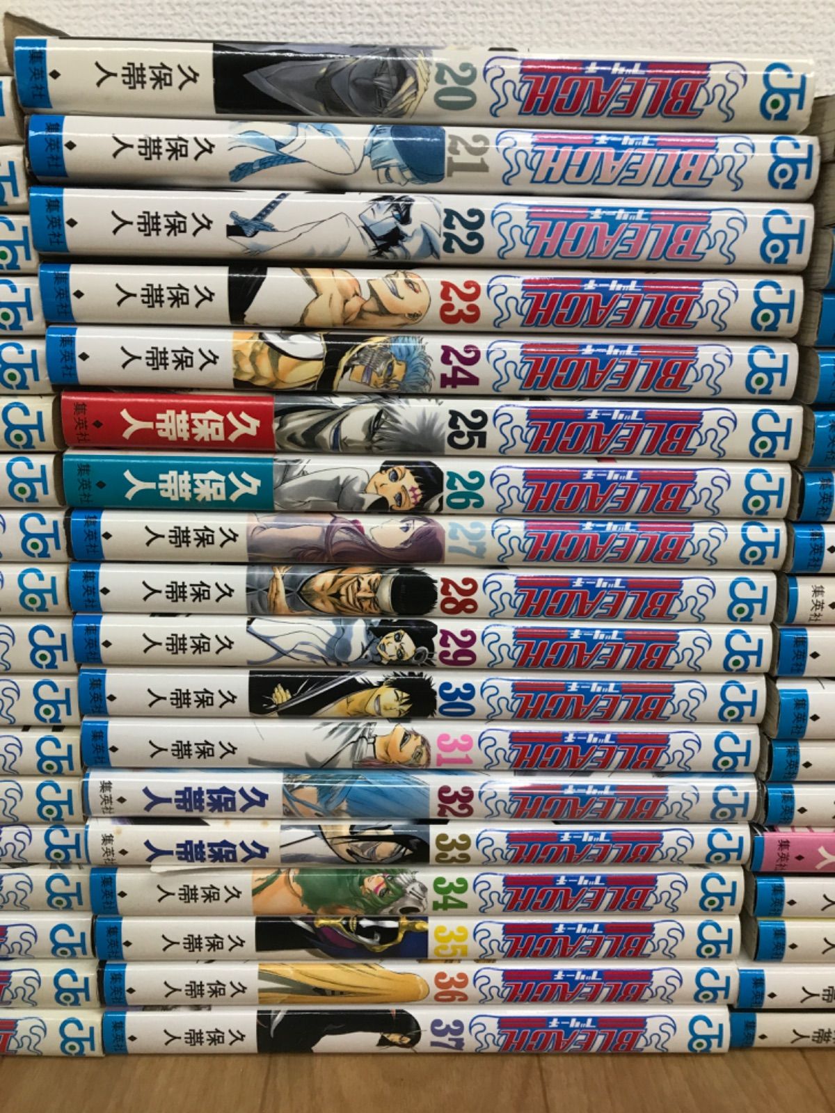 ☆【未開封9冊】BLEACH ブリーチ 1～74巻 コミック全巻・劇場版DVD2本