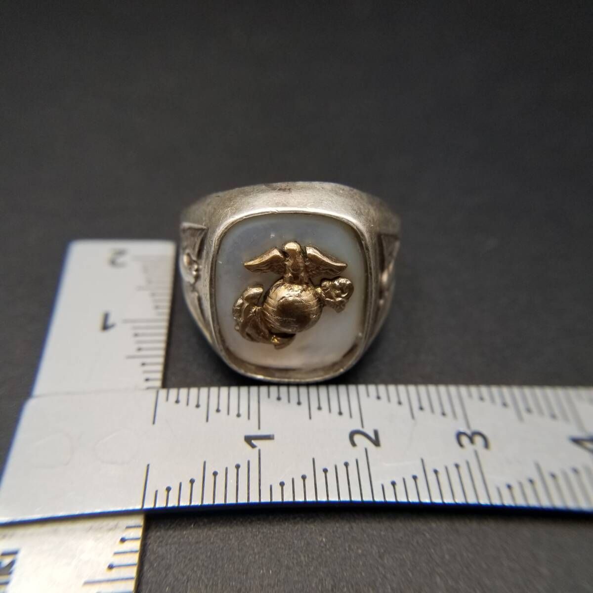 WWII期 Clark & Coombs社製 US Marine Corps 紋章 925 シルバー ミリタリー リング 銀 指輪 MOP装飾 鷲 シグネット 重厚感 Y27-E WWII期 Clark & Coombs社製 US Marine Corps 紋章 925 シルバー