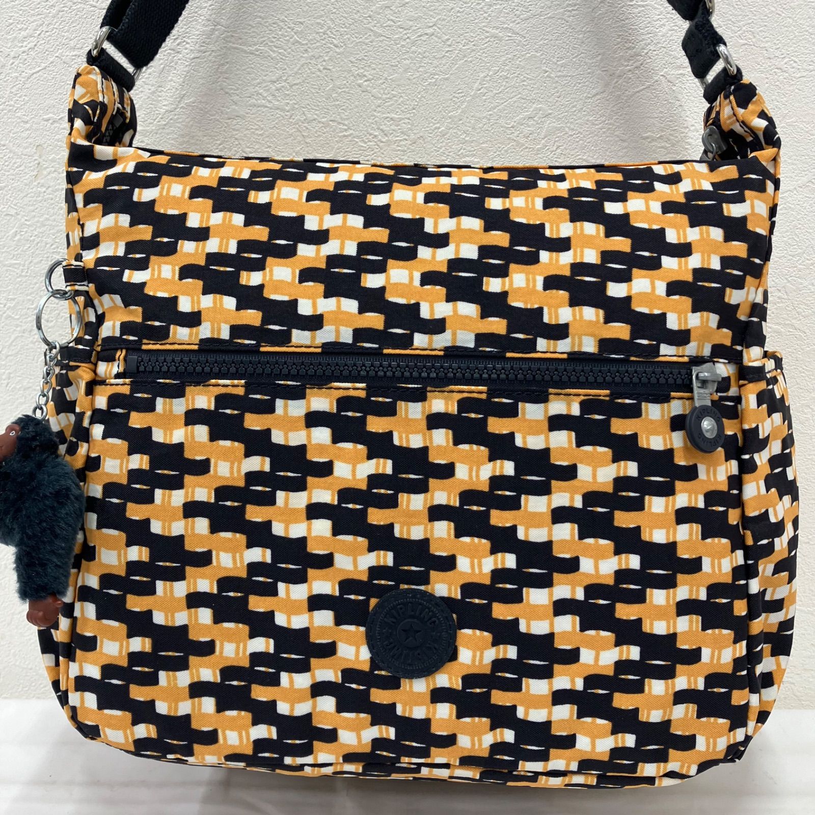 2513 Kipling キプリング ショルダーバッグ チャーム付き モンキー 