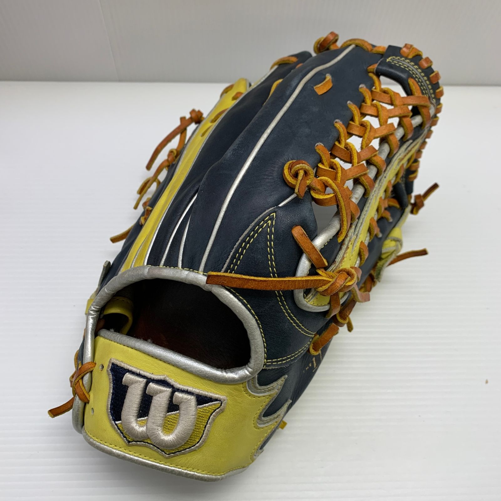 ウィルソン Wilson ワナビーヒーロー RHQ8SG 軟式 大人 一般 外野手用 グローブ グラブ 右投げ  中古品  野球 8453 ウィルソン Wilson ワナビーヒーロー RHQ8SG 軟式 大人 一般 外野手用