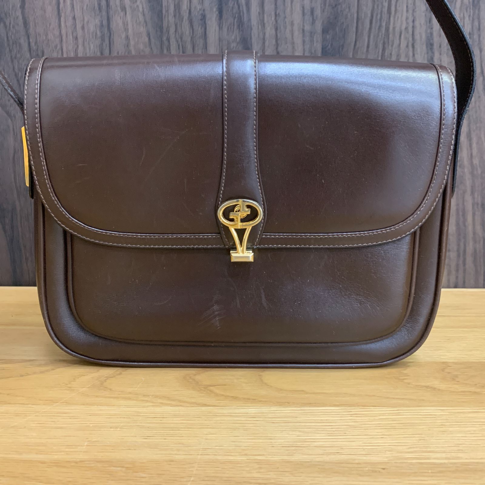 【美品】オールドグッチ オールレザー インターロッキング ショルダーバッグ オールドグッチ GUCCI レザー ショルダーバッグ ブラウン インター