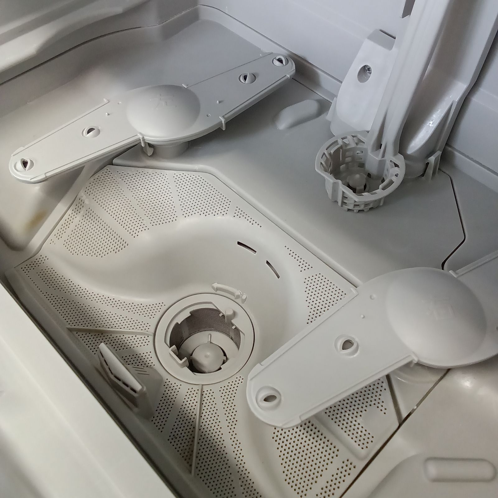 0416-010 ★リユースのサカイつくば店★Panasonic 電気食器洗い乾燥機 NP-TCR4-W　2019年製 0416-010 ☆リユースのサカイつくば店☆Panasonic 電気食器洗い乾燥機