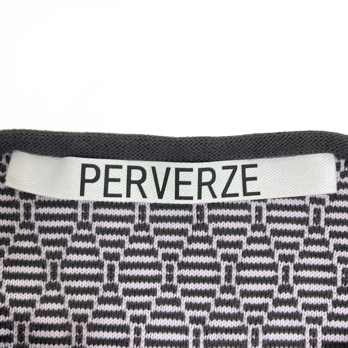 新品】 PERVERZE / パーバーズ | Line Neck Knit Vest ニット ベスト