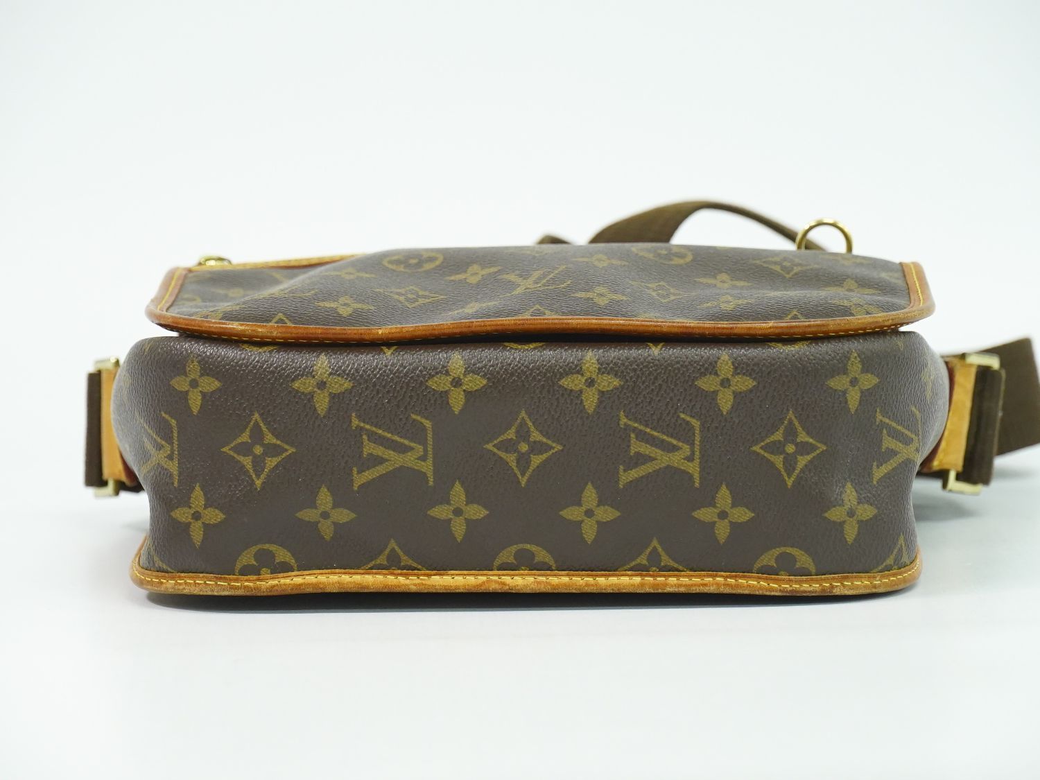 本物 ルイヴィトン LOUIS VUITTON LV メッセンジャー ボスフォール PM 