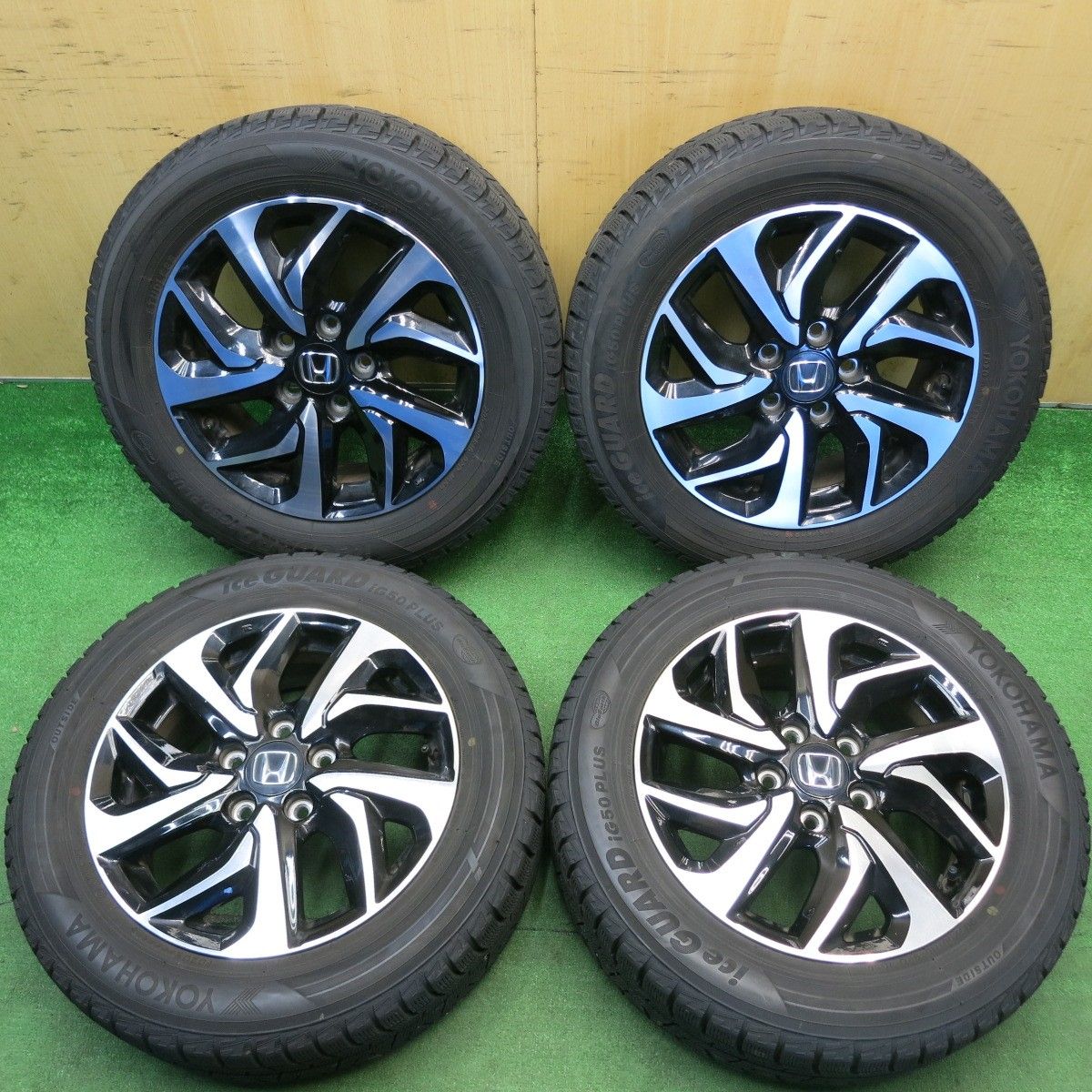 バリ溝！9分☆ホンダ ステップワゴン スパーダ 純正 205/60R16