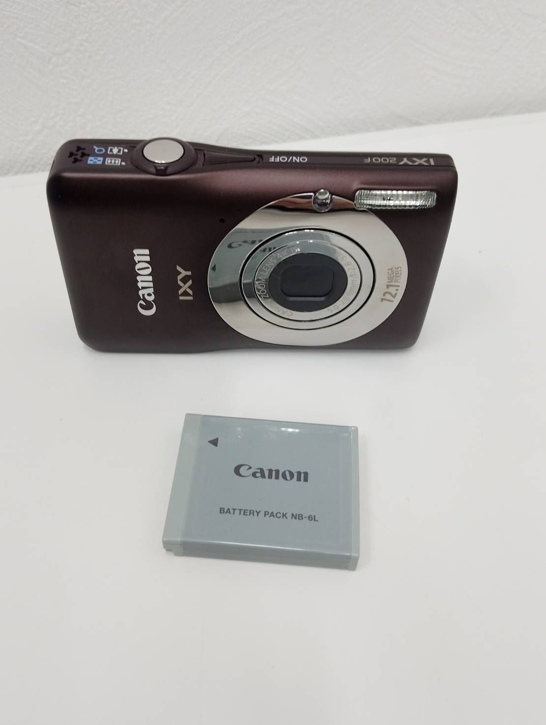 【連休特価】Canon IXY 200F ブラウン コンパクトデジタルカメラ Amazon | Canon デジタルカメラ IXY 200F ブラウン IXY200F(BW