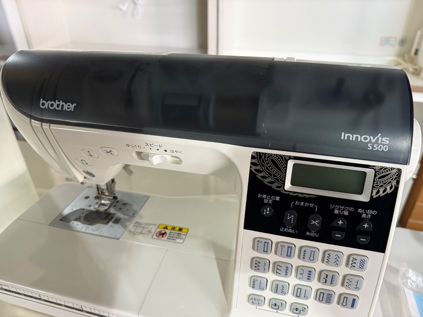【動作確認済】ブラザー　コンピューターミシン本体　Innovis S500 台付 動作確認済】ブラザー コンピューターミシン本体 Innovis S500 - メルカリ
