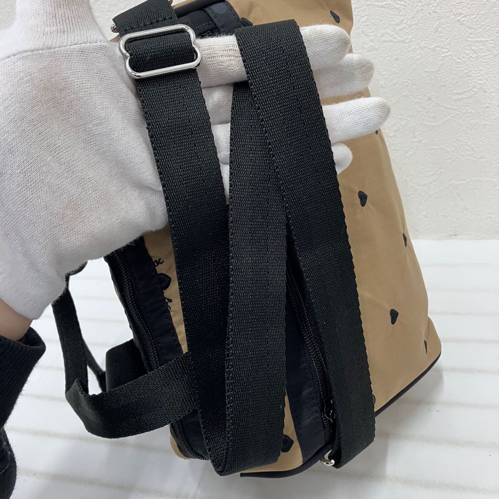 2212 LeSportsac レスポートサック モカブラックハートエンブロイ