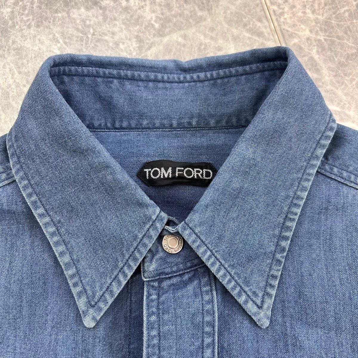 TOM FORD デニムシャツ 38 長袖 M相当 インディゴブルー ロゴボタン TOM FORD トムフォード デニムシャツ 長袖シャツ メンズ 40 コットン