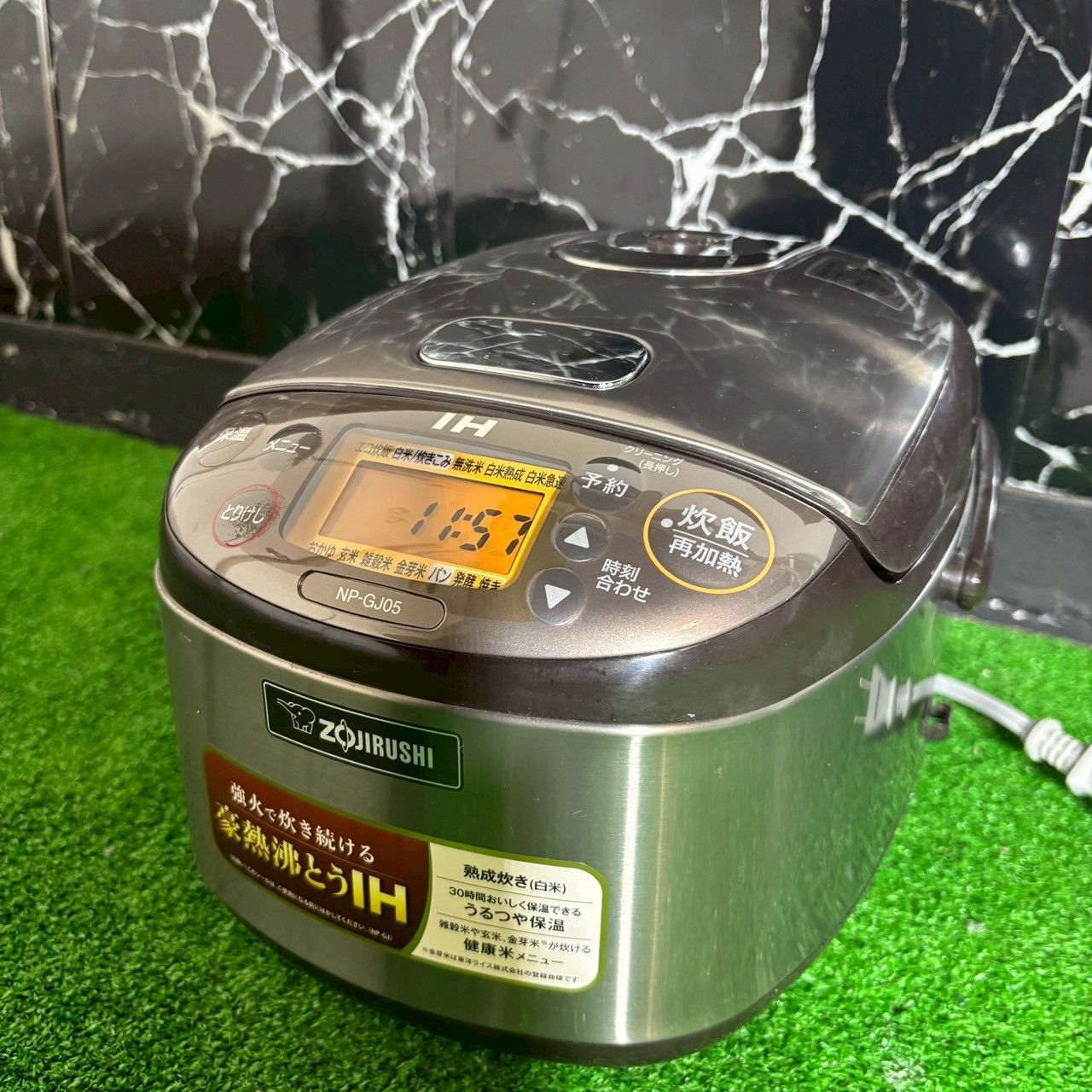 送料込♪美品！3合炊/IH炊飯ジャー 象印 NP-GJ05 2020年