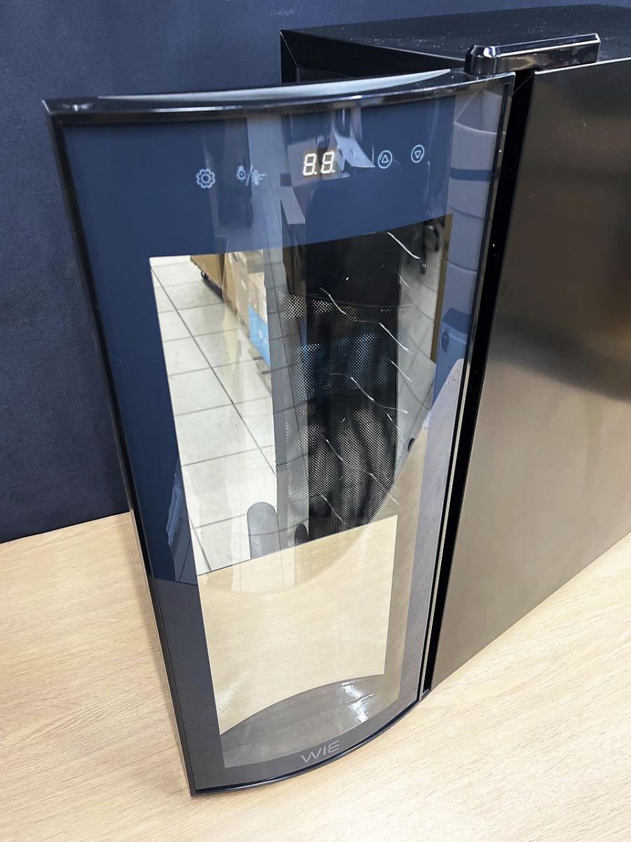 WIE 電子ミニワインクーラー 32L WIWCTE12BFGADX 現状品】 WIE 電子ミニワインクーラー ワインセラー 32リットル