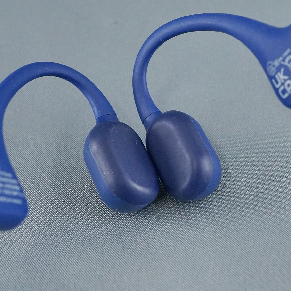 【美品】SHOKZ OPENRUN 骨伝導イヤホン S803 ブルー Shokz、骨伝導イヤホン「OpenRun Mini」新色ブルーの発売日を決定