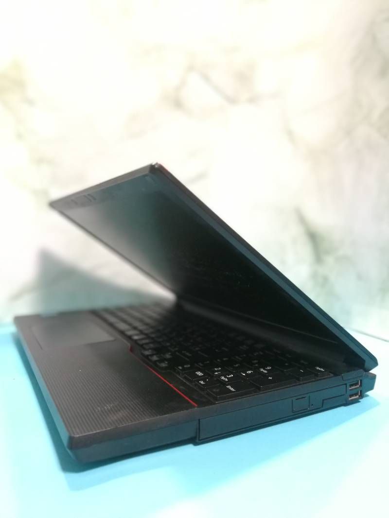 新生活応援価格】富士通✨i5✨爆速メモリ8GB SSD240GB windows11