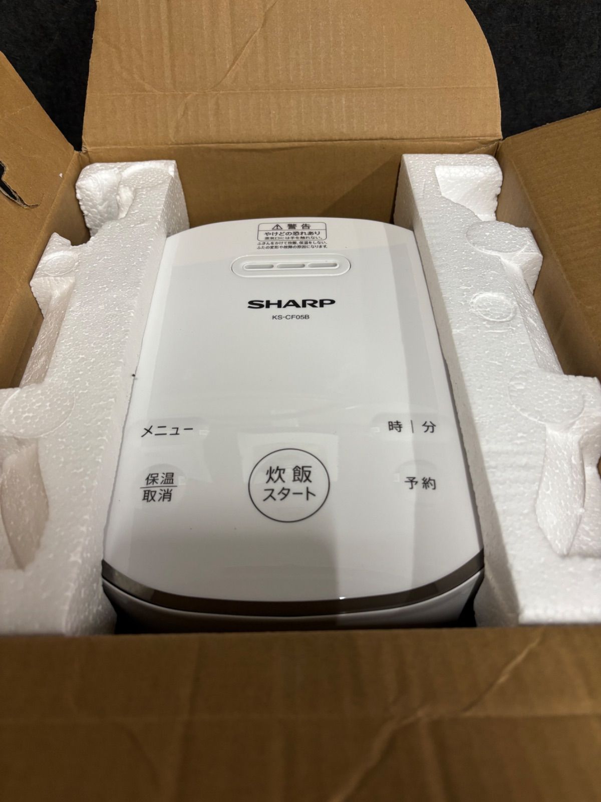 未使用SHARP 炊飯器 KS-CF05B-W ホワイト　マイコンパン調理機能 シャープ KS-CF05B-W 炊飯器 3合