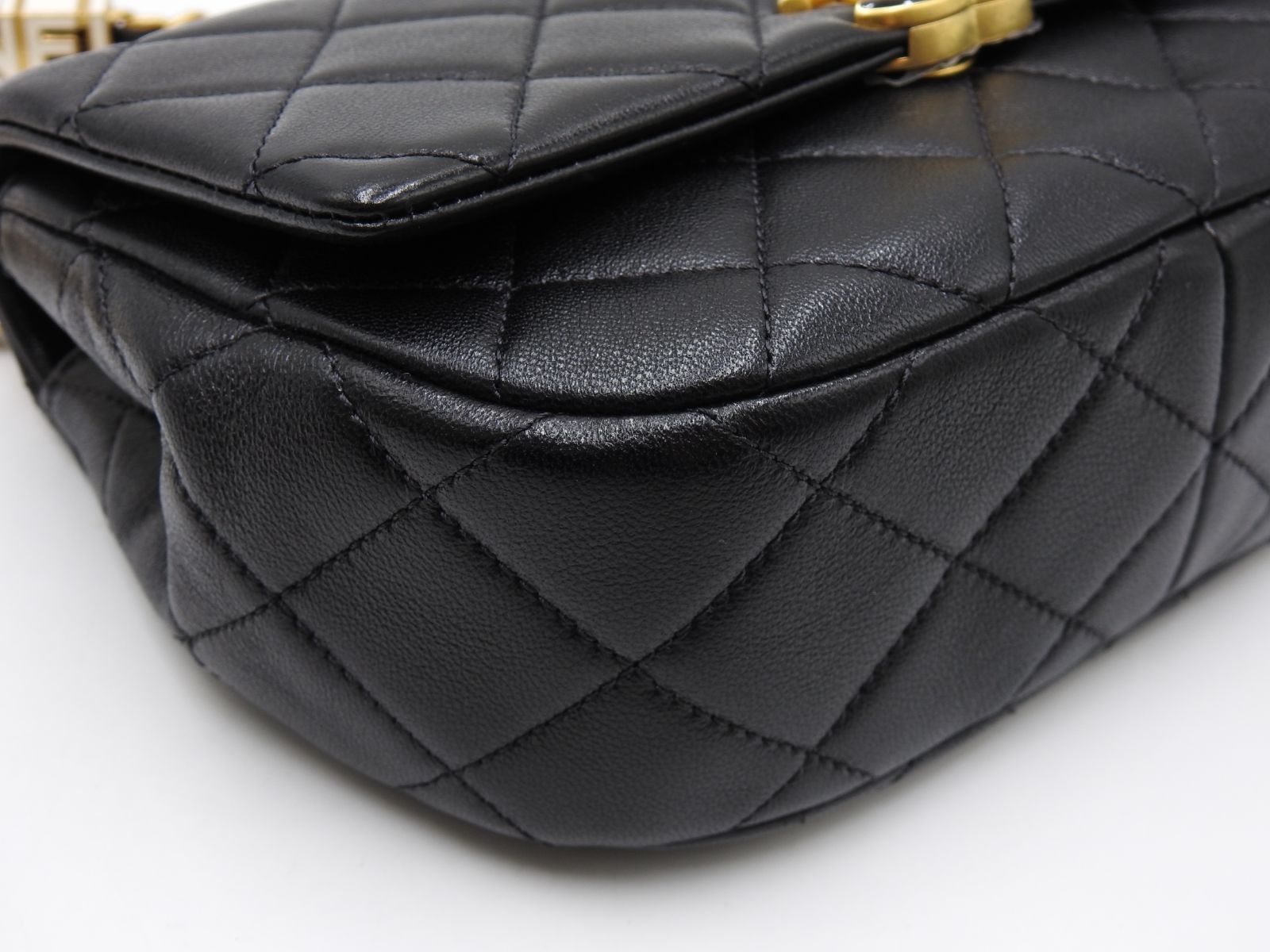シャネル マトラッセ チェーン ショルダーバッグ ラムスキン ブラック ゴールド金具 AS4740 シャネル マトラッセ チェーン ショルダーバッグ ラムスキン ブラック
