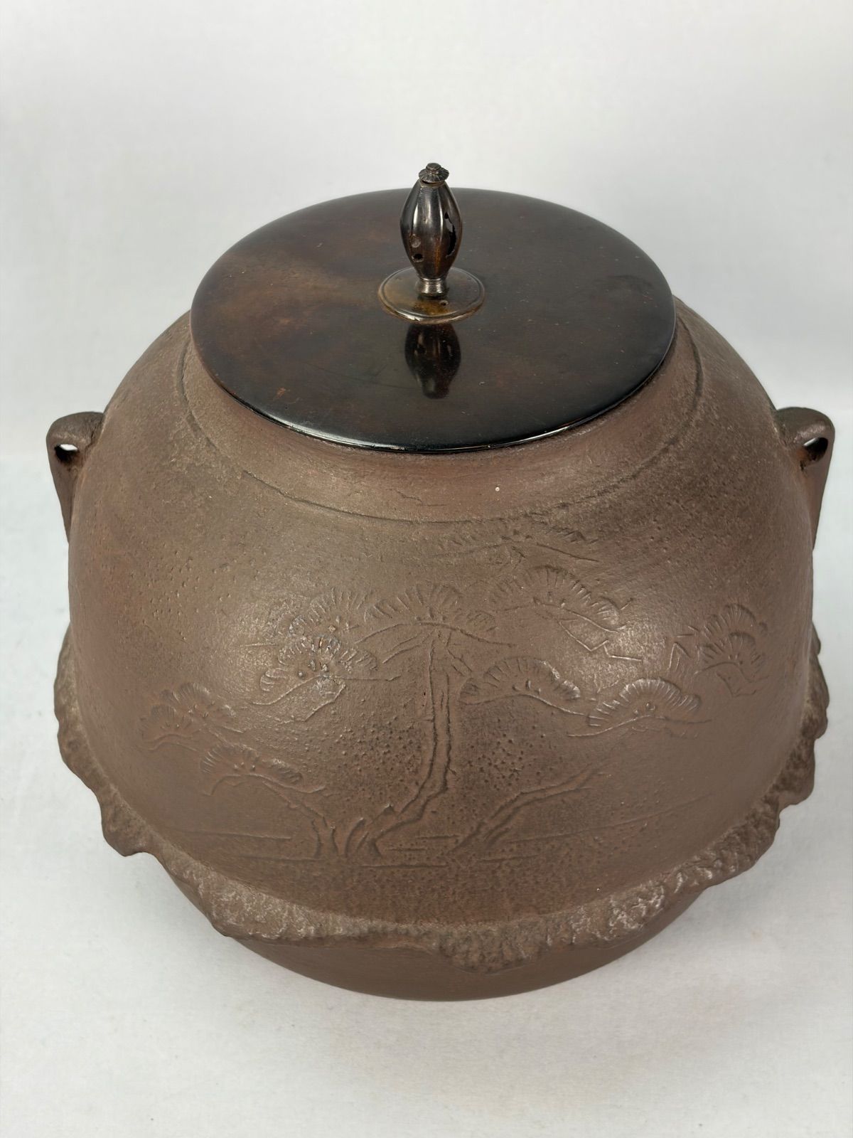茶道具】釜師畠春斎造 模東京帝室博物館蔵 松梅真形釜 茶釜 釜428