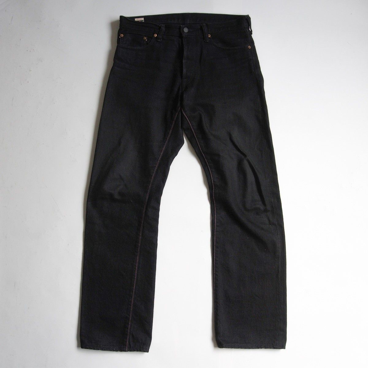 桃太郎ジーンズ 出陣 ブラックデニム B0205SP W32 美品】 桃太郎ジーンズ【B0205SP/出陣スリムストレート ボタンフライ