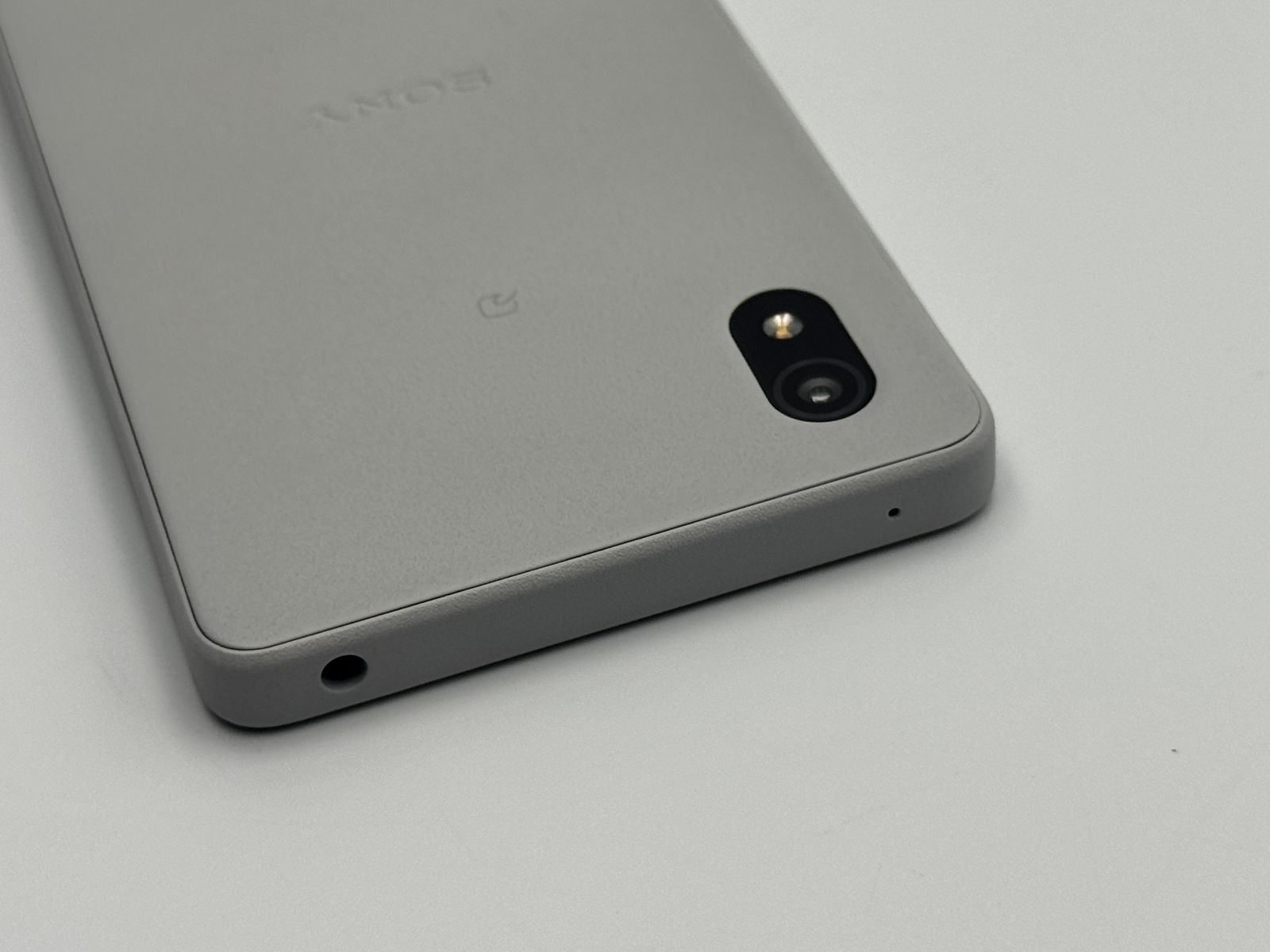 Sony Xperia Ace III SOG08グレー 本体 SONY XPERIA ACE III 3 COMPACT ANDROID PHONE NEW UNLOCKED GREY GRAY